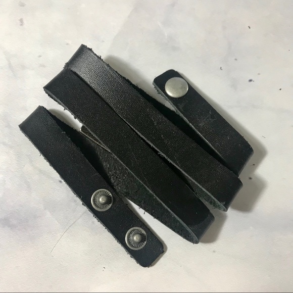 Follow Your Arrow Black Leather Wrap Bracelet - Picture 5 of 5